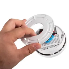 DETEKTOR DIMA BEŽIČNI SA ZAMJENJIVOM BATERIJOM